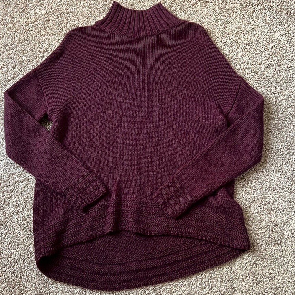 Old Navy sweater
